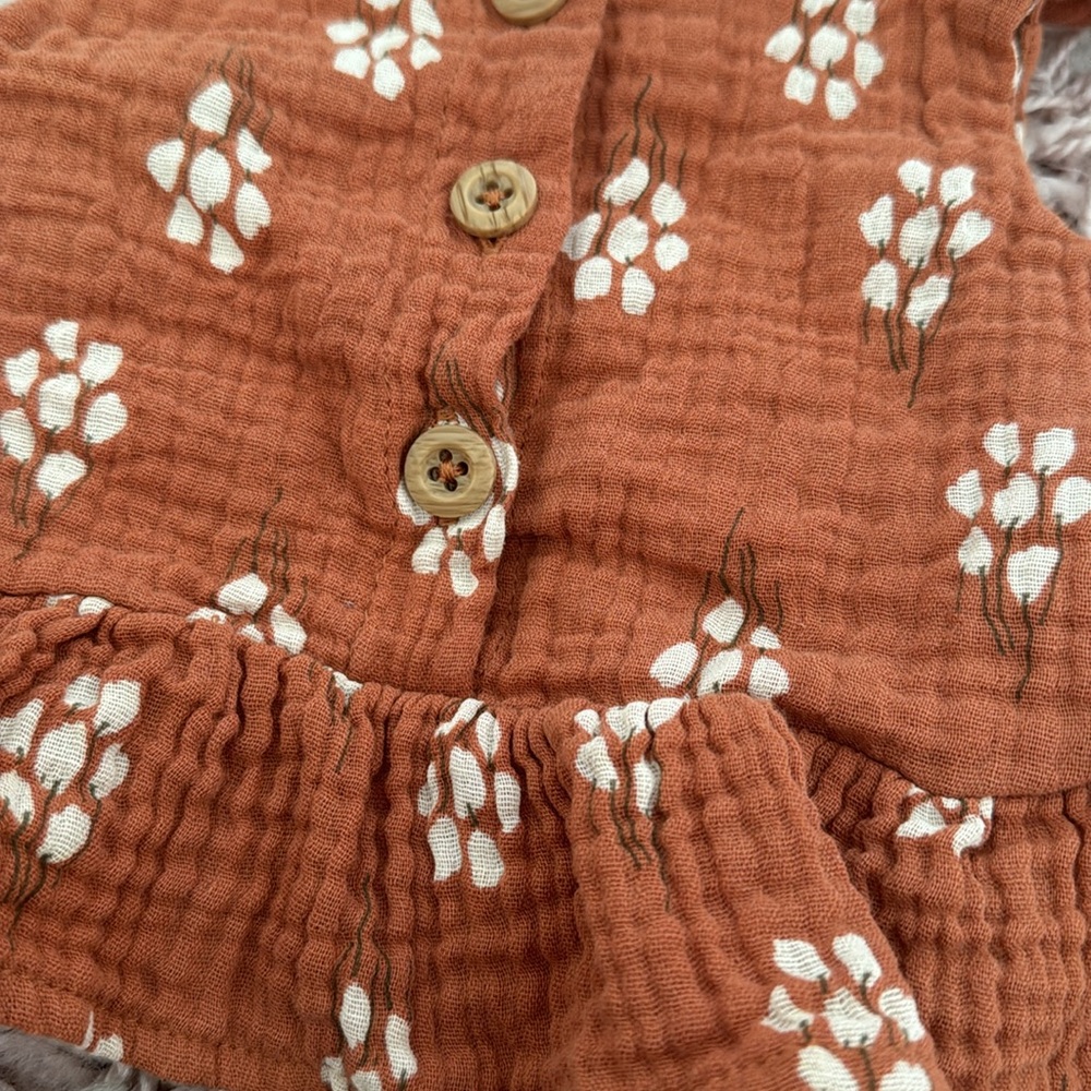 Matching Set - Picture 2 of 3
